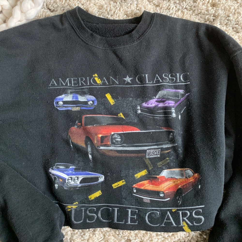 Vintage Muscle Car Cropped Sweatshirt